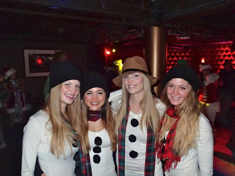 Park City Santa Pub Crawl Gets Holiday Revelers in the Spirit The